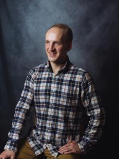 Peter Edge online singing tutor with Your Space Music Lessons