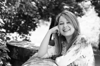 Lucy Leibold online singing tutor with your Space Music Lessons