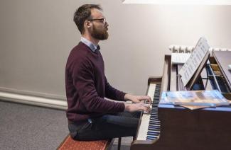 Alex Chisholm Loxley online piano teacher with Your Space Music Lessons
